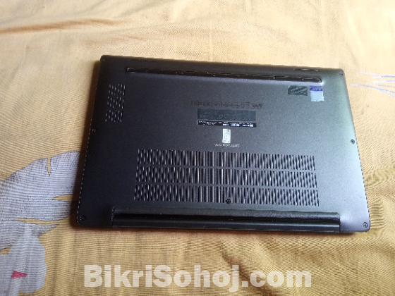 Dell Latitude 7400